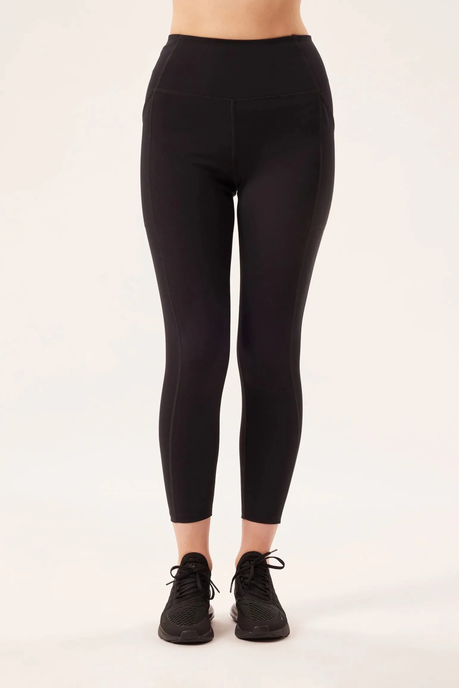 High-Rise Compressive Pocket Legging 23.75