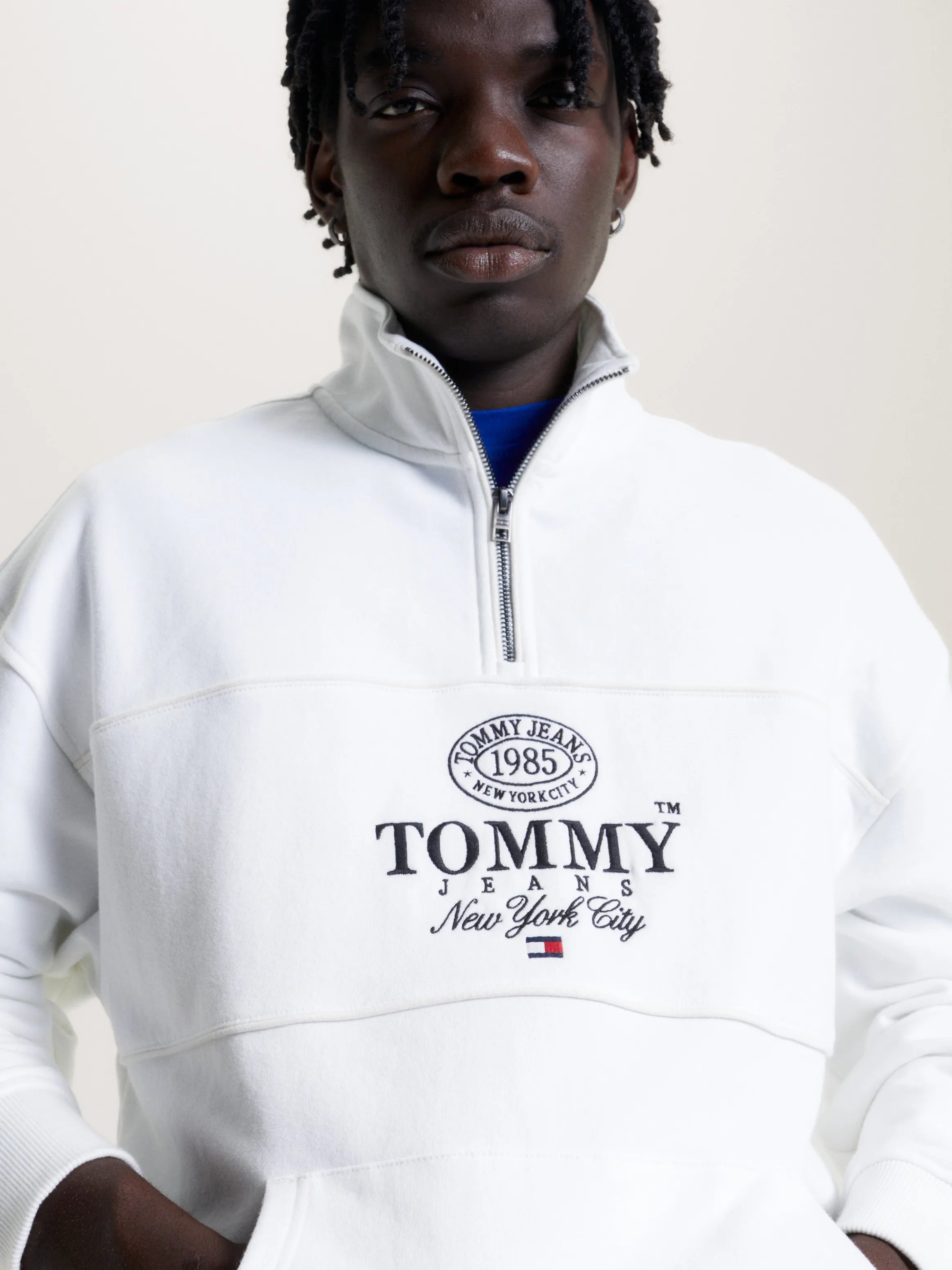 Logo Relaxed Fit Half-Zip Sweatshirt | Sweatshirts & Hoodies | Tommy Jeans