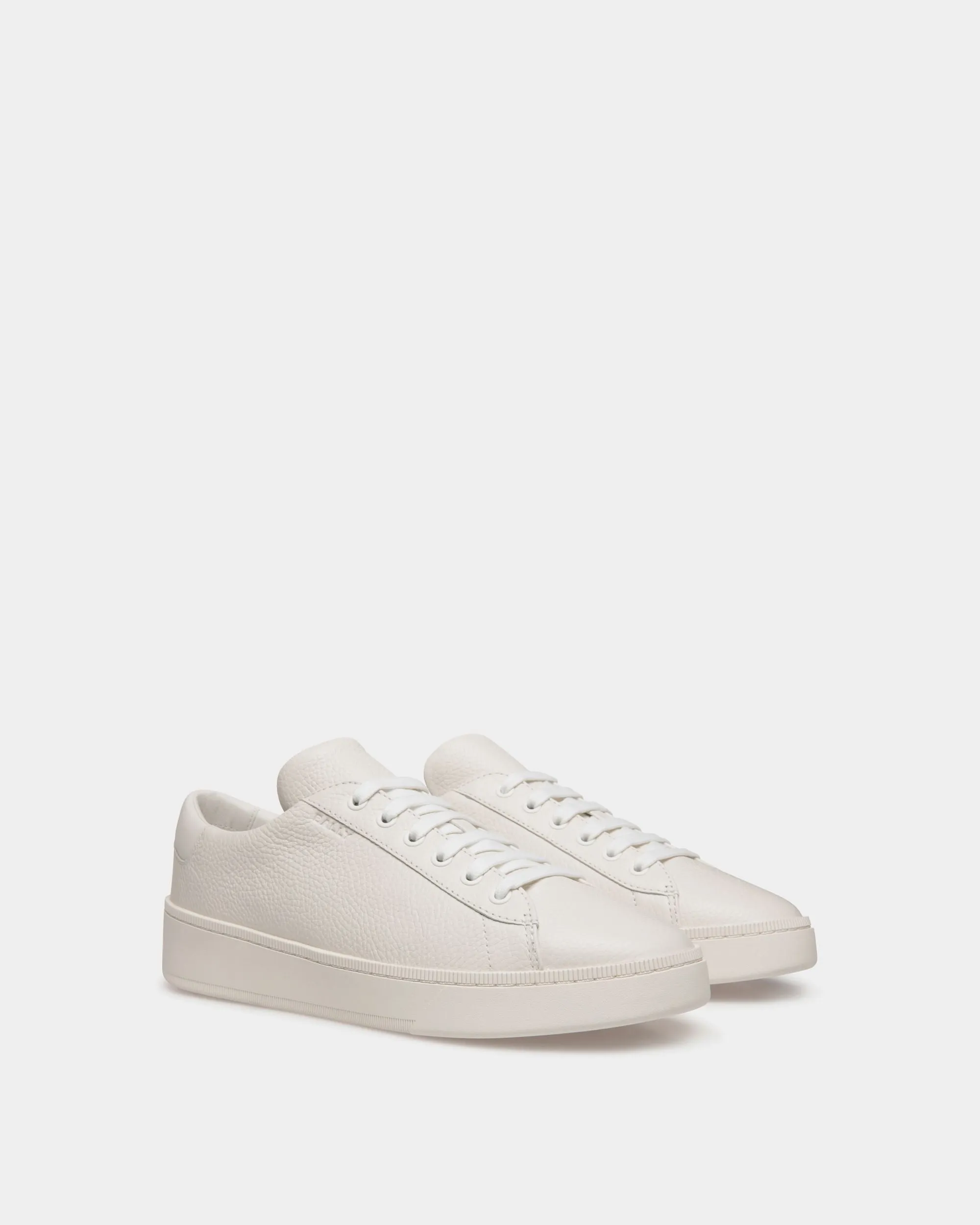 Raise Sneaker In White Grained Leather 