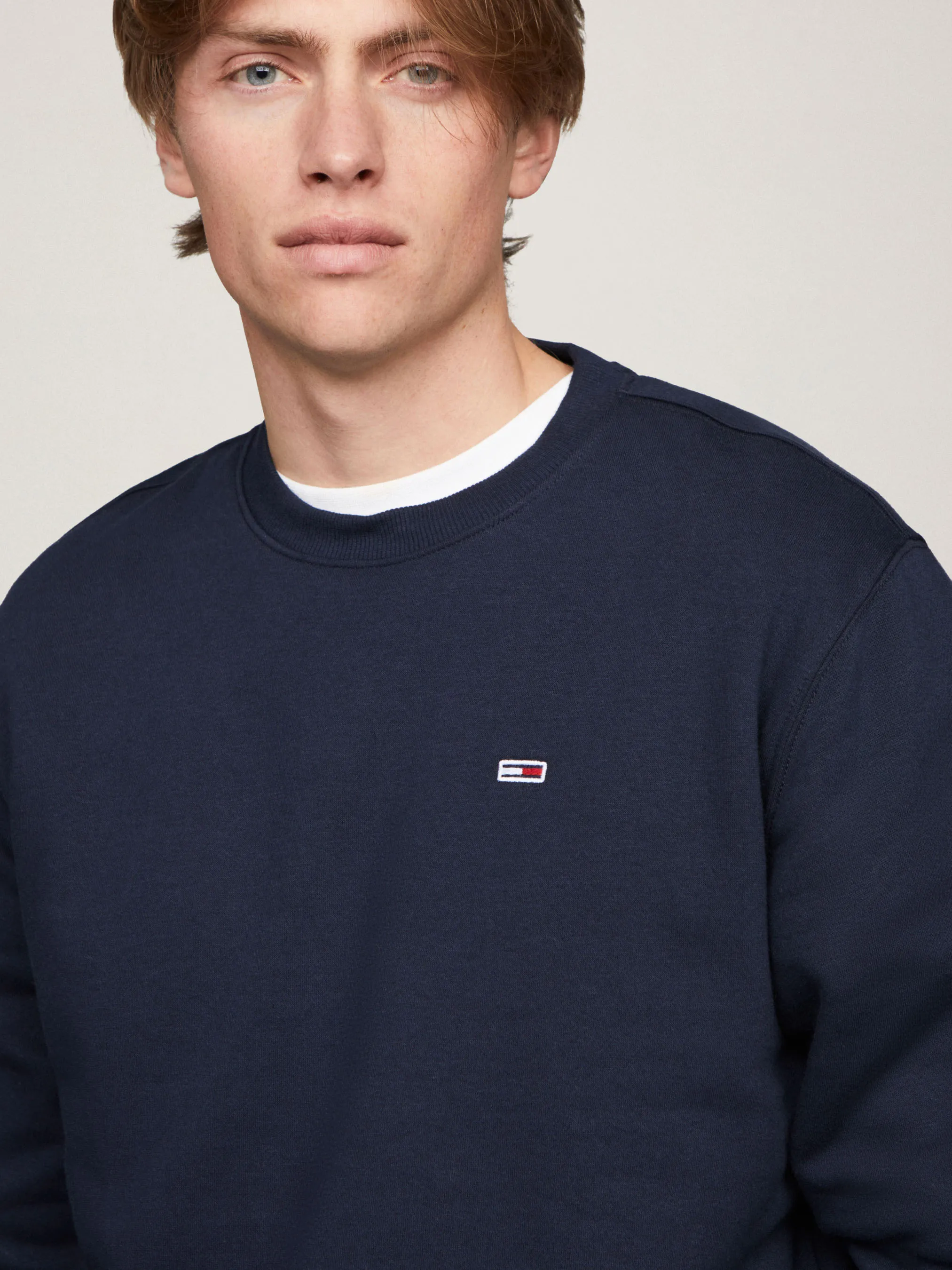 Regular Flag Crew Sweatshirt |Sweatshirts & Hoodies | Tommy Jeans