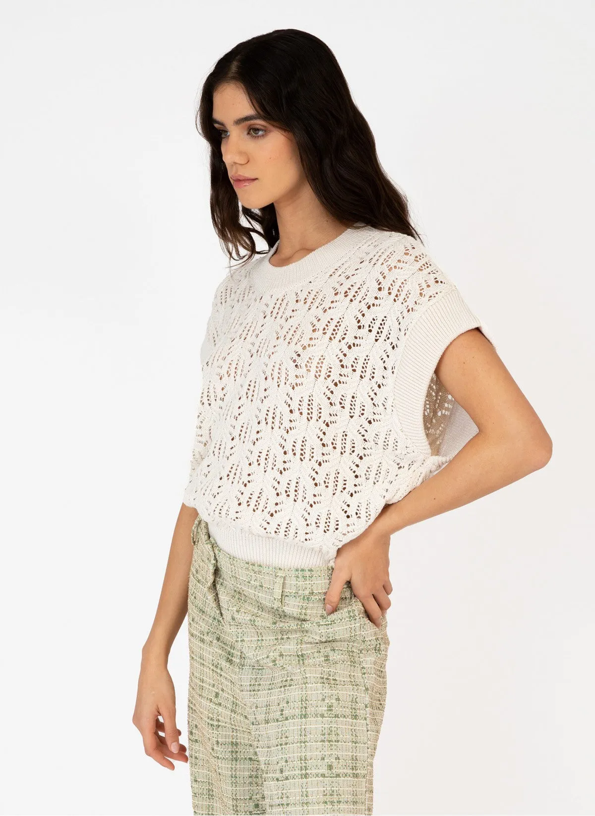 Vahine sleeveless sweater